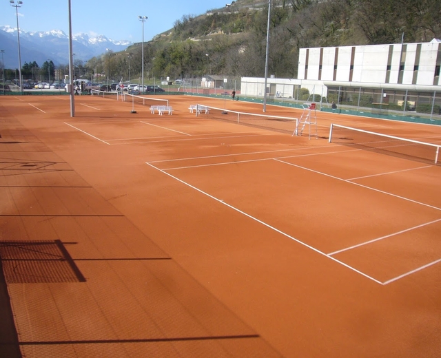 Tennis Club